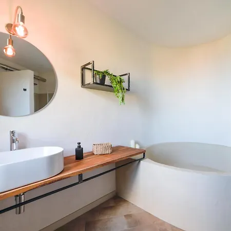 Rocha * Rocca Cilento